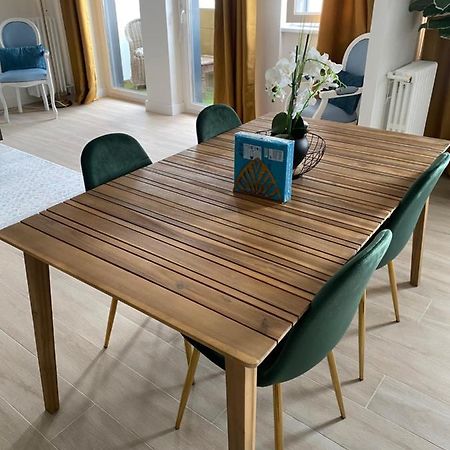 Grand Appartement Courbevoie Paris מראה חיצוני תמונה