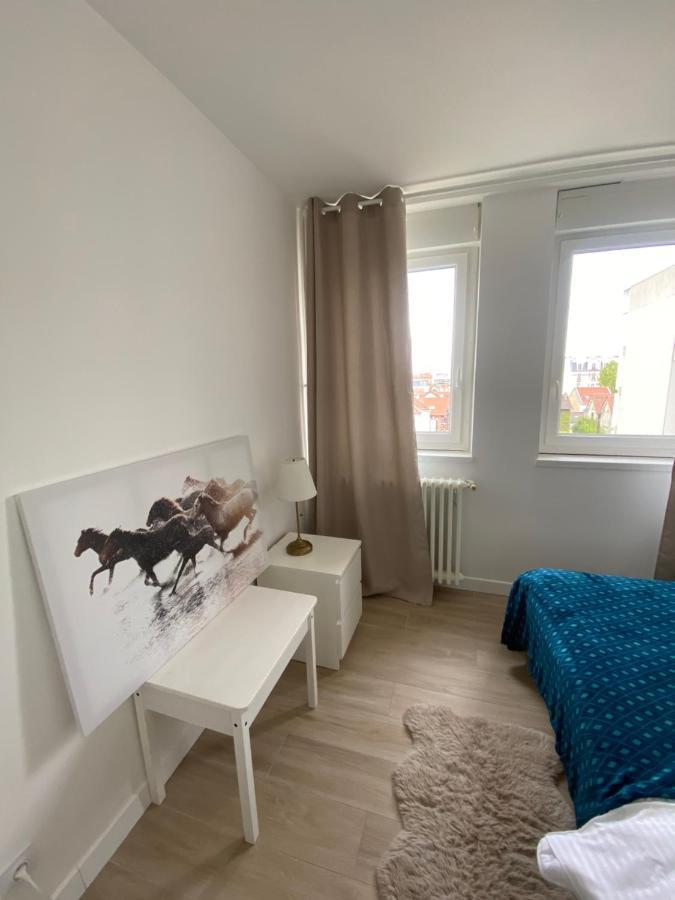 Grand Appartement Courbevoie Paris מראה חיצוני תמונה