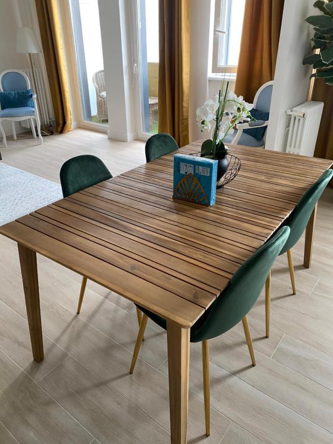 Grand Appartement Courbevoie Paris מראה חיצוני תמונה