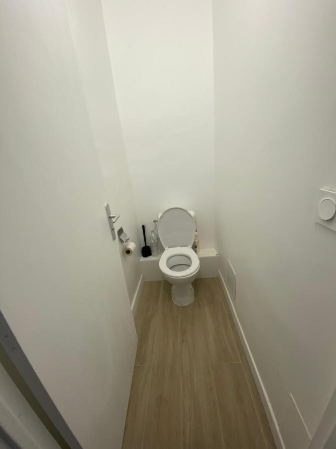 Grand Appartement Courbevoie Paris מראה חיצוני תמונה