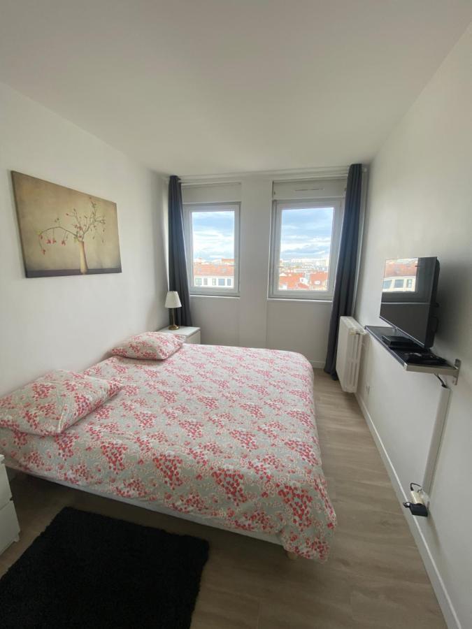 Grand Appartement Courbevoie Paris מראה חיצוני תמונה