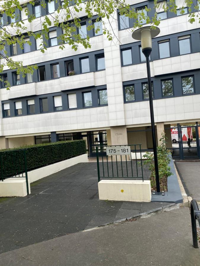Grand Appartement Courbevoie Paris מראה חיצוני תמונה